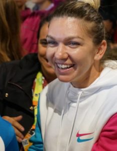 Simona Halep își petrece dimineața alături de copii la Miami Open
