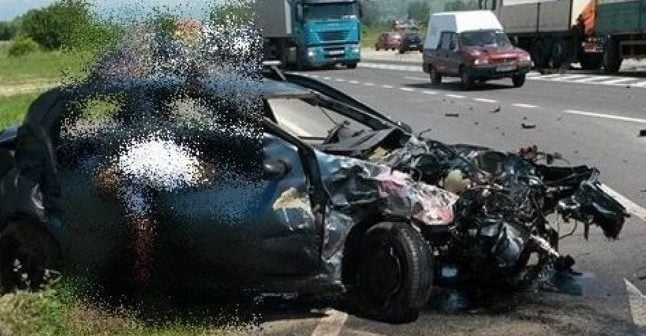 TRAGEDIE ÎN HUNEDOARA : O femeie a fost DECAPITATĂ într-un accident rutier