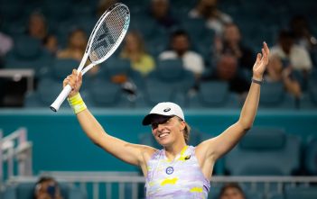 Iga Swiatek, viitorul lider mondial este în optimi la Miami Open