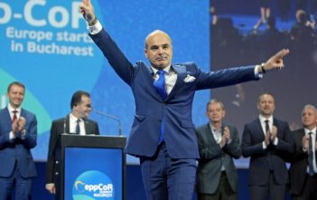 Rareș Bogdan începe să o ia razna ! Viziuni futuriste despre sondajele PNL