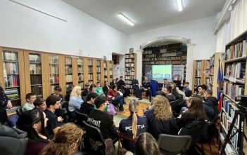 ,,Tăcerea e tot violență. VOCEA TA E SOLUȚIA!” Campania IPJ Alba care mobilizează comunitatea împotriva bullyingului