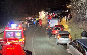 Accident rutier grav la Tăuți : Impact între un autoturism și un autobuz cu 42 de pasageri – Planul Roșu de Intervenție activat