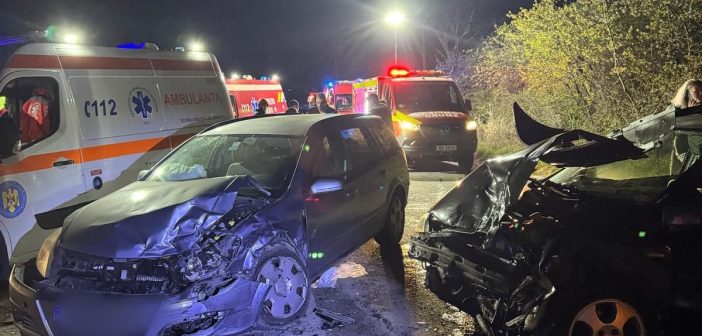 Accident grav în Cluj-Napoca : intervenție cu descarcerare și echipaje SMURD