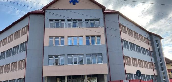 Nemulțumire față de atitudinea unei doctorițe de la Spitalul Municipal Brad: „Comportament neadecvat și limbaj nepotrivit”