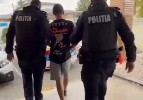Furt de autoturism și conducere fără permis: tânăr de 19 ani, prins după o urmărire în trafic