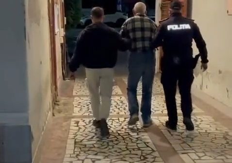 Bărbat din Roșia de Secaș, reținut pentru tentativă de omor după ce și-ar fi înjunghiat un consătean în urma unui conflict spontan
